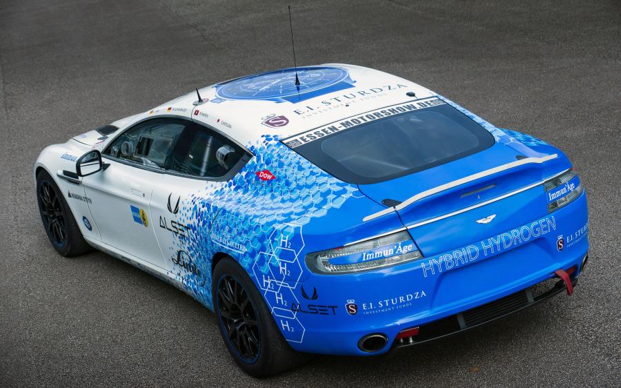  Aston Martin Hybrid Hydrogen Rapide S 2013 года  (фото 2 из 11)